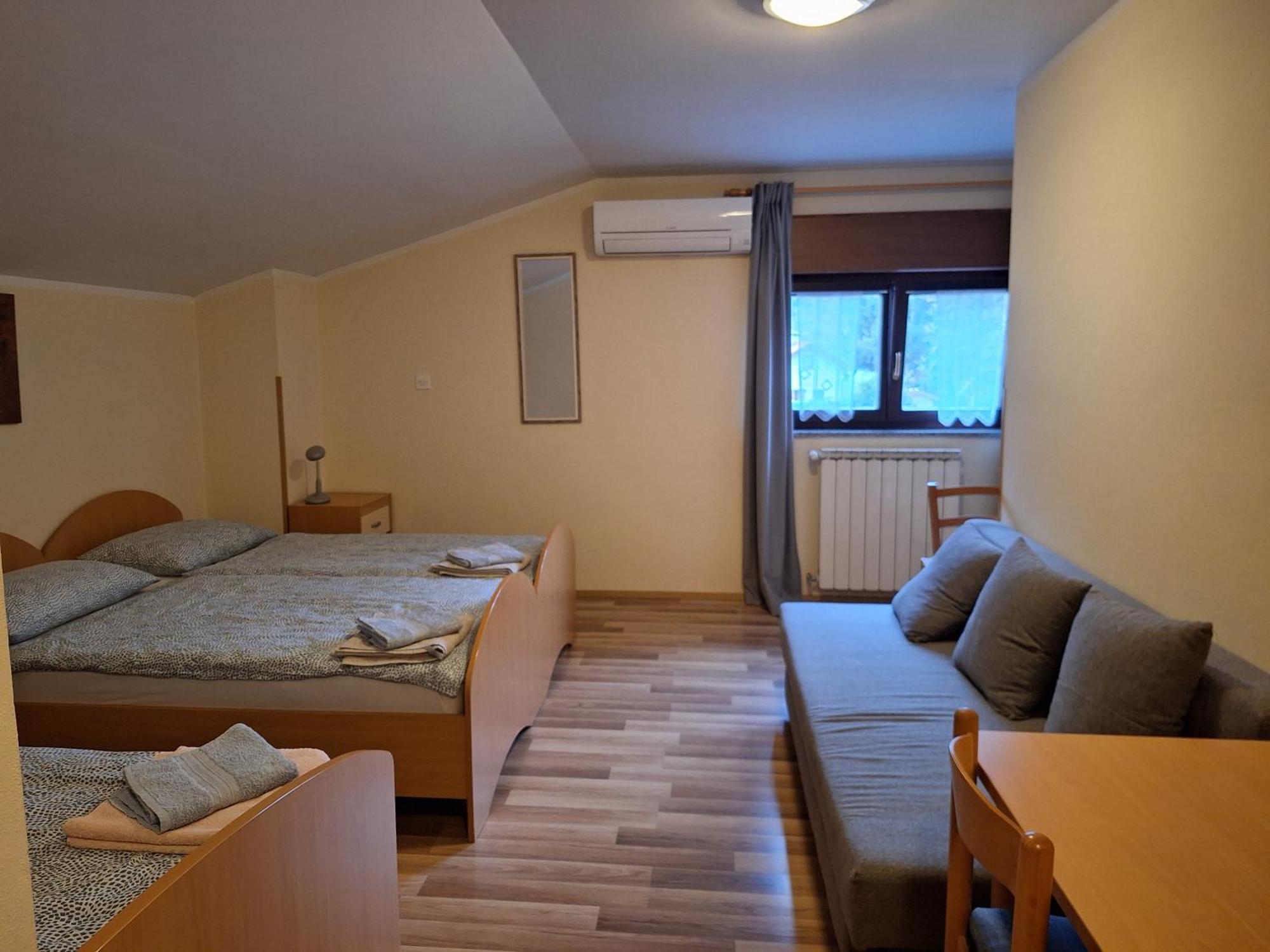 Rooms Pri Lovrizu Kobarid Eksteriør billede